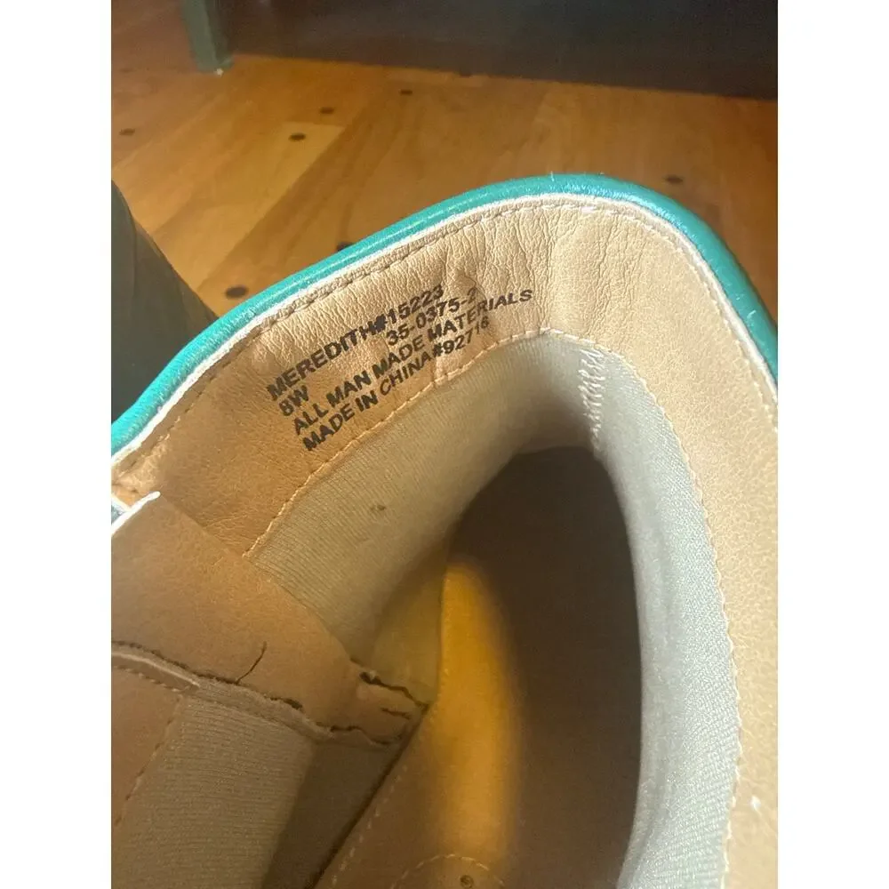 Comfortview Meredith Women’s 8W Teal Croc Embossed Pointed Toe Ankle Boots